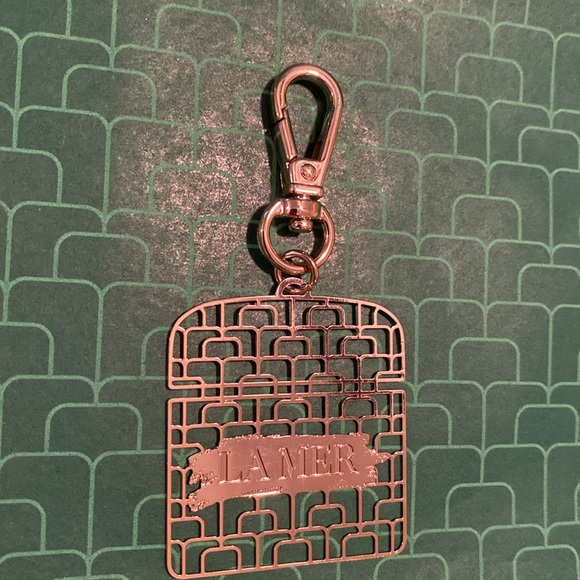 La Mer vintage style collectible keychain - Picture 2 of 4